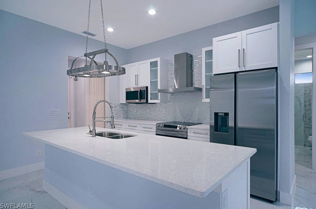 715 6th St, Cape Coral FL  33991-1932 exterior