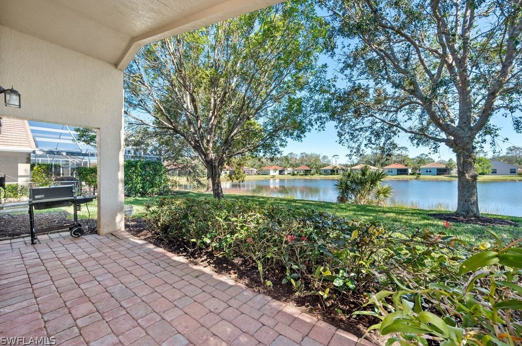 2208 Summersweet Dr, Alva FL  33920-4606 exterior