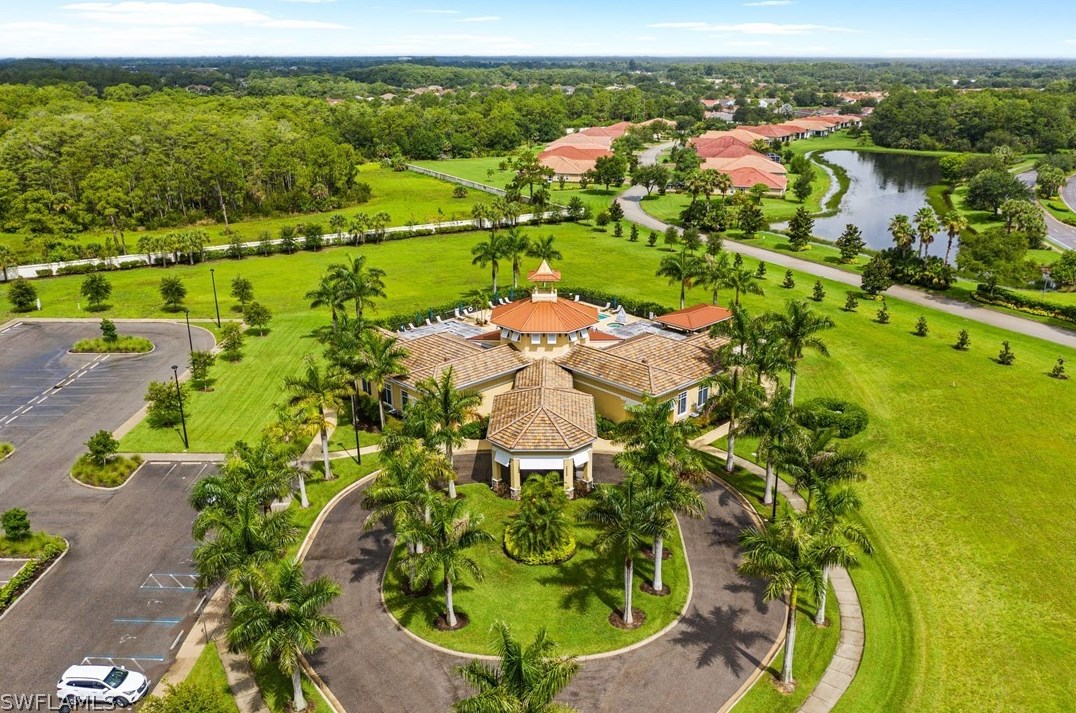 2208 Summersweet Dr, Alva FL  33920-4606 exterior