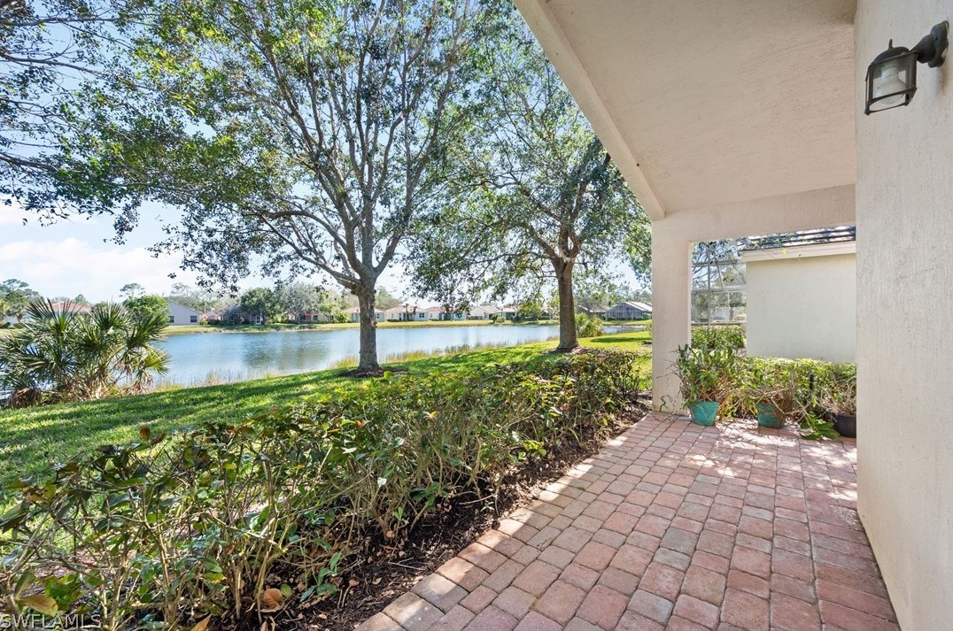 2208 Summersweet Dr, Alva FL  33920-4606 exterior