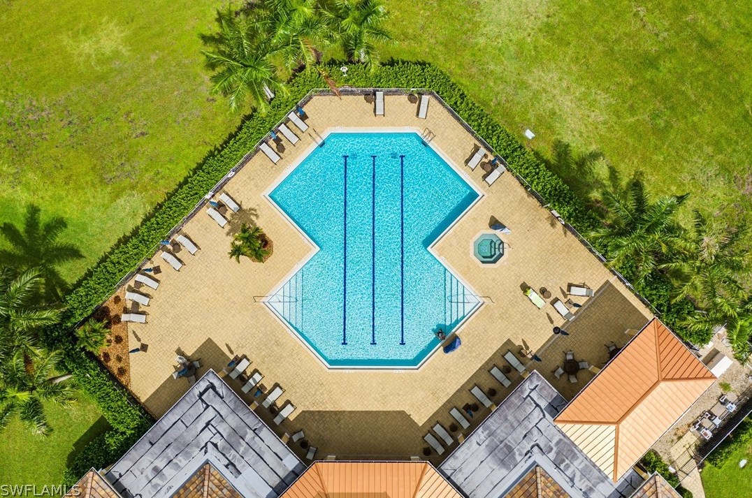 2208 Summersweet Dr, Alva FL  33920-4606 exterior