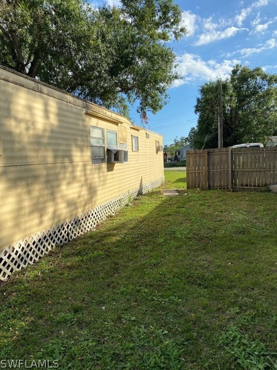 1746 Pacific Ave, North Fort Myers FL  33903-3372 exterior