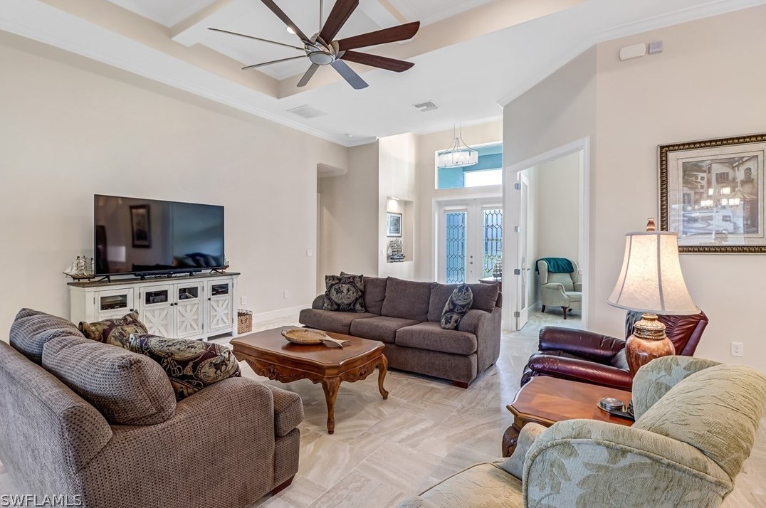 111 12th Ter, Cape Coral FL  33909-1112 exterior