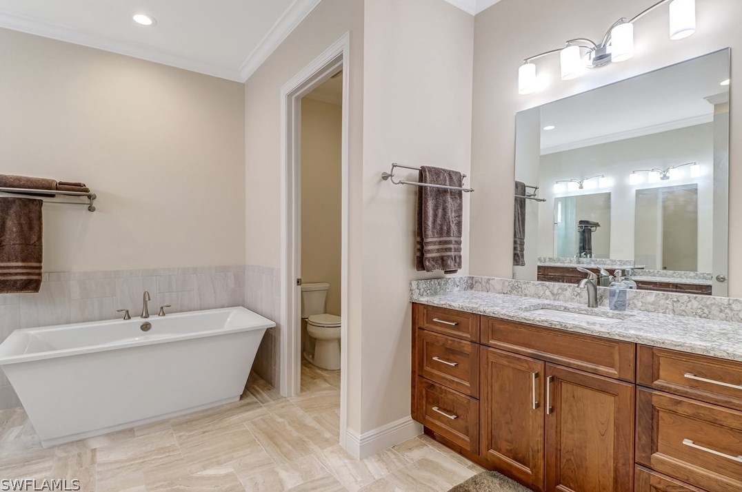 111 12th Ter, Cape Coral FL  33909-1112 exterior