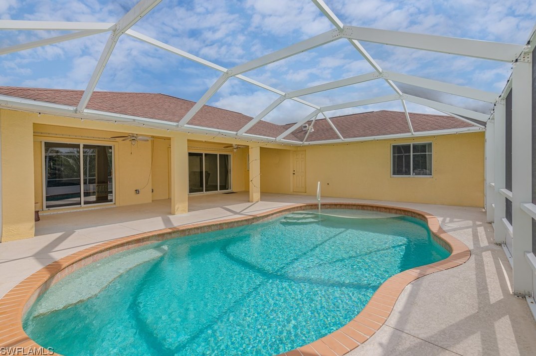 3737 Trent St, Fort Myers FL  33905-5715 exterior