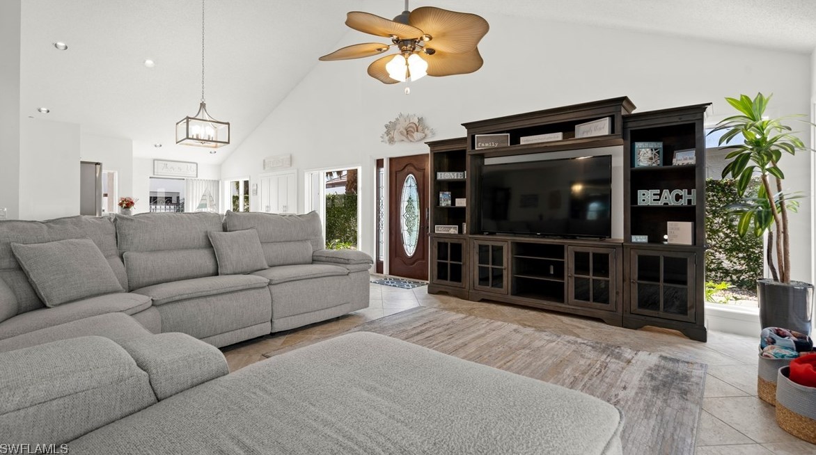 5412 Harbour Castle Dr, Fort Myers FL  33907-7841 exterior