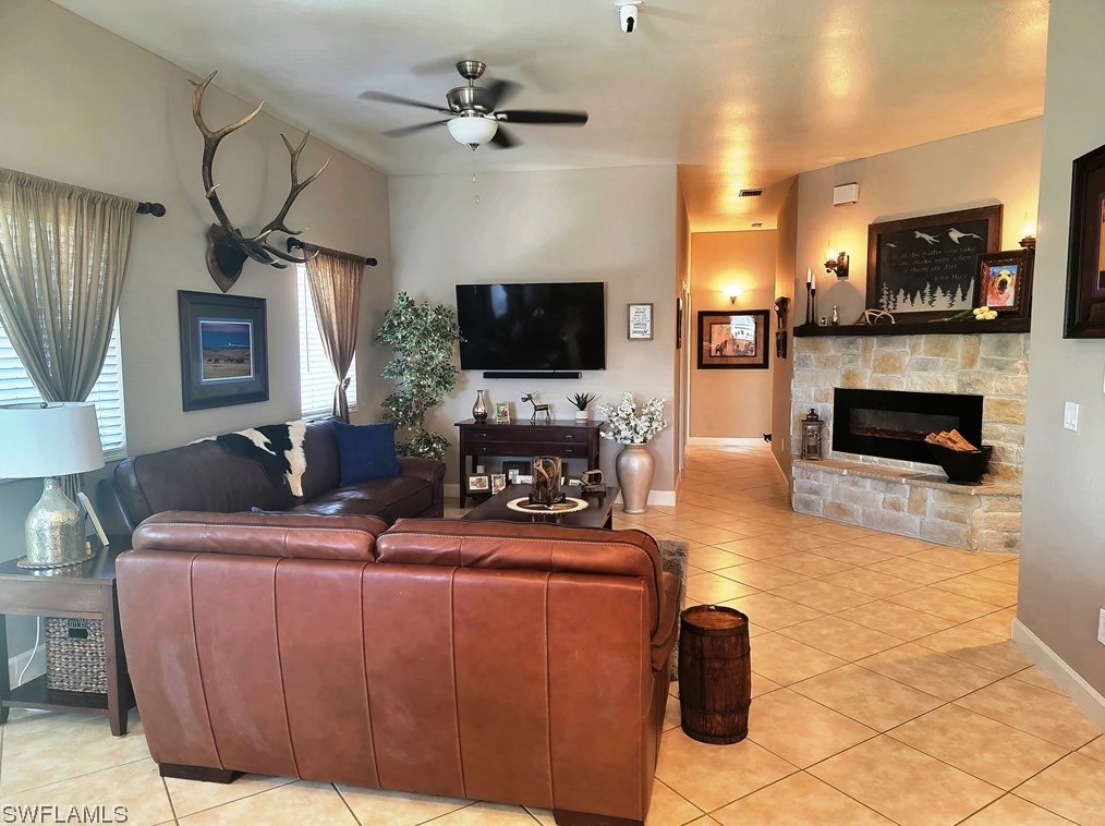 2232 3 Ter, Cape Coral FL  33990-1034 exterior