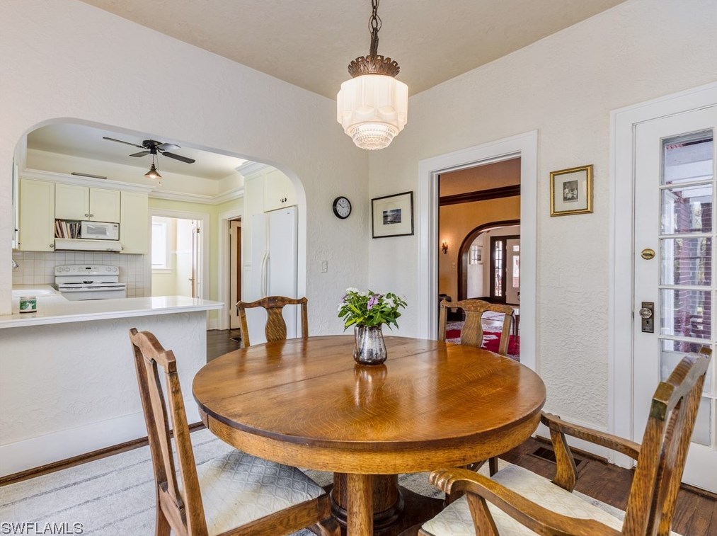 1249 Osceola Dr, Fort Myers FL exterior