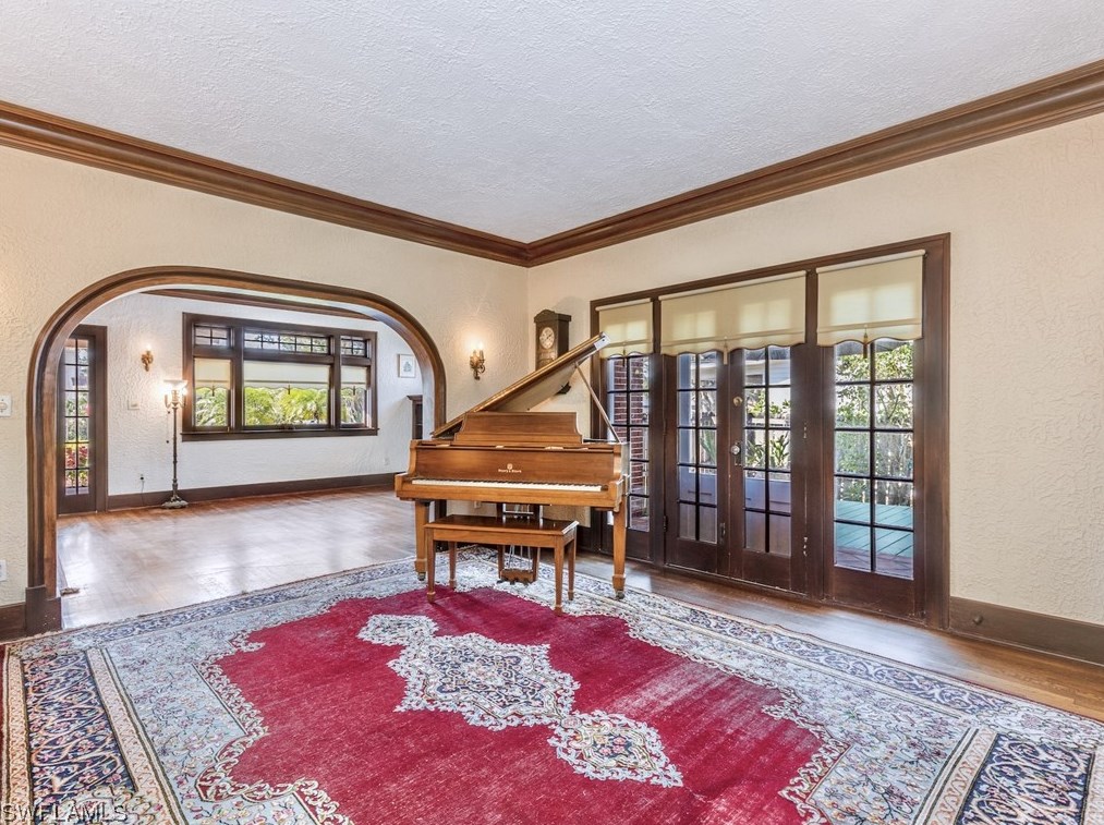 1249 Osceola Dr, Fort Myers FL exterior