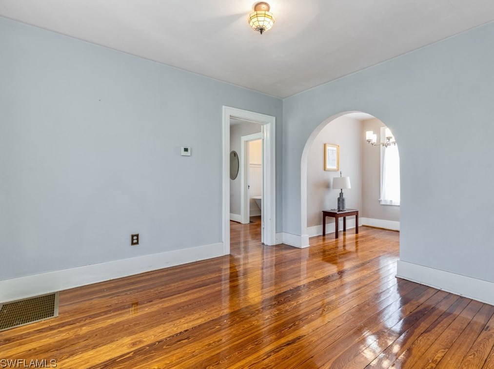 1249 Osceola Dr, Fort Myers FL exterior