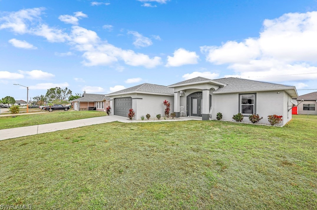 2217 3rd Pl, Cape Coral FL  33991-4309 exterior