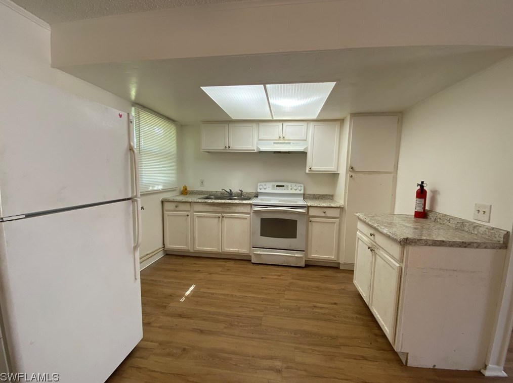 3217 Jeffcott St, Fort Myers FL  33916-5709 exterior