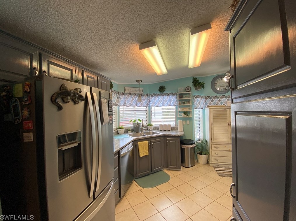 14513 Nathan Hale Ln, Fort Myers FL  33917-9041 exterior