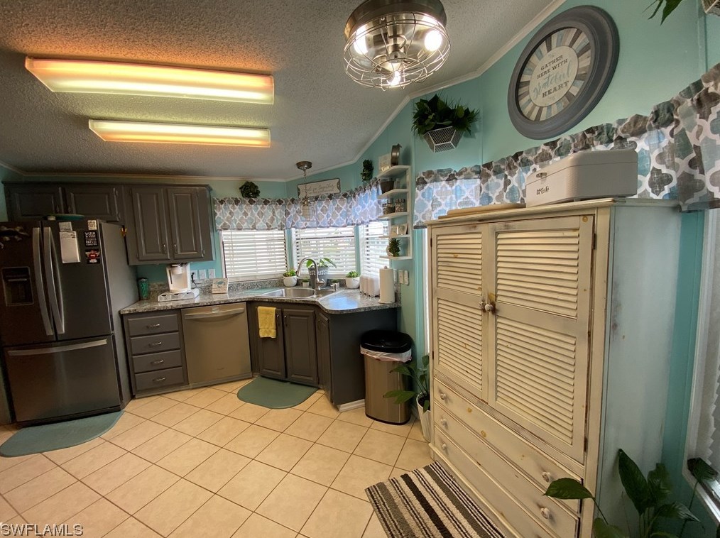 14513 Nathan Hale Ln, Fort Myers FL  33917-9041 exterior