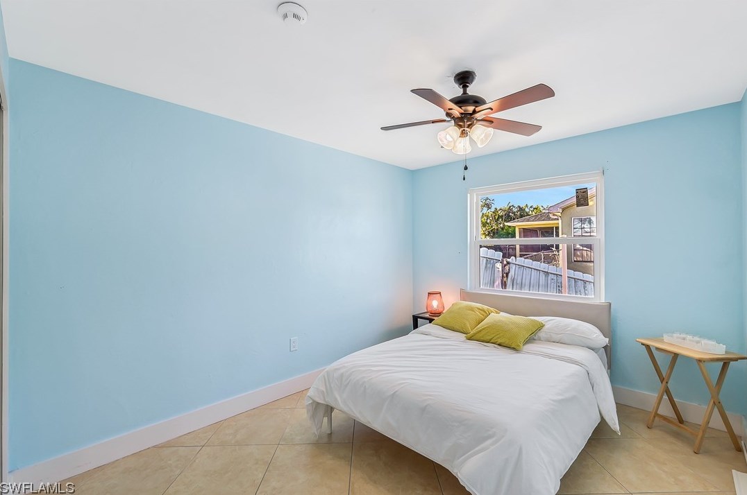 515 17th Ave, Cape Coral FL  33990-1610 exterior