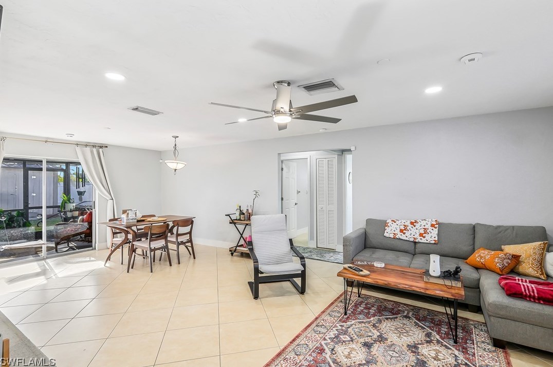 515 17th Ave, Cape Coral FL  33990-1610 exterior