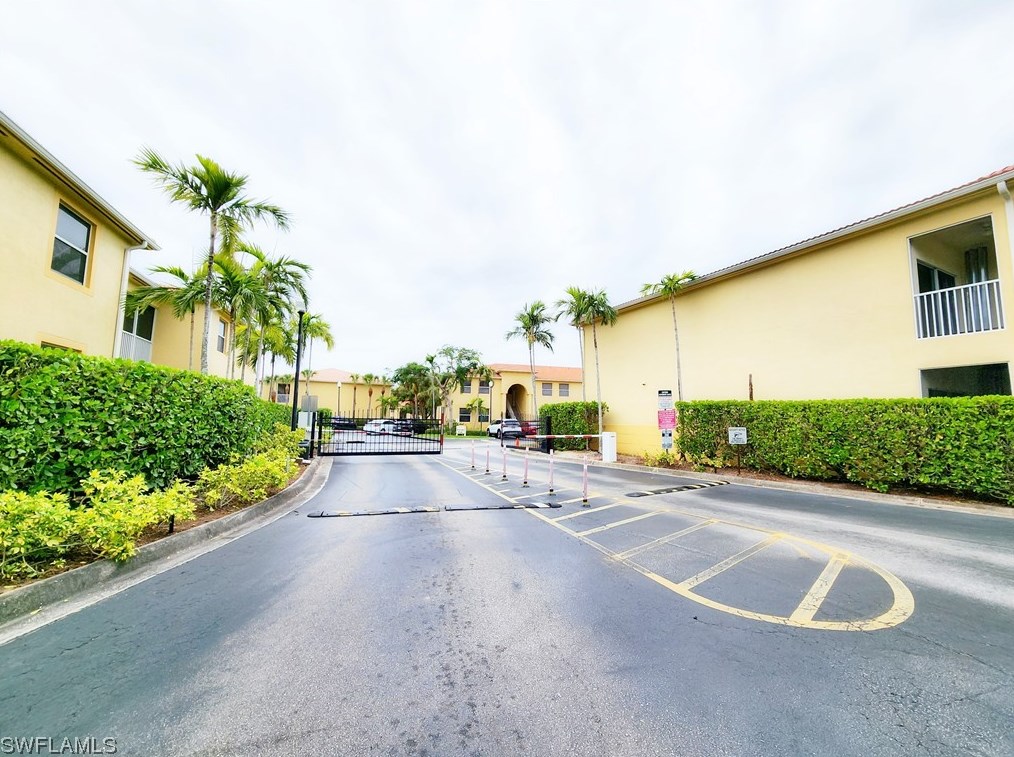 4133 Bellasol Cir, Fort Myers FL  33916-7882 exterior