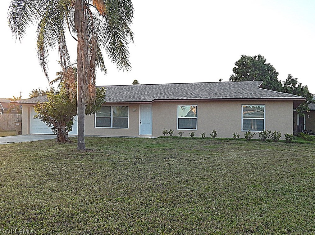 626 20th Ct, Cape Coral FL  33990-2788 exterior