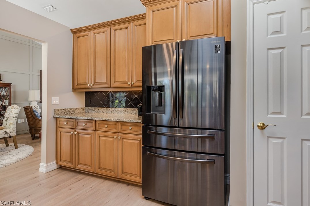 6626 Kestrel Cir, Fort Myers FL  33966-1365 exterior