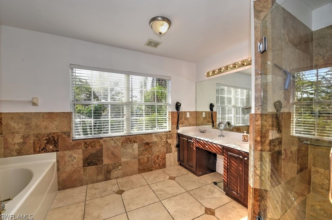 9772 Blue Stone Cir, Fort Myers FL  33913-6723 exterior