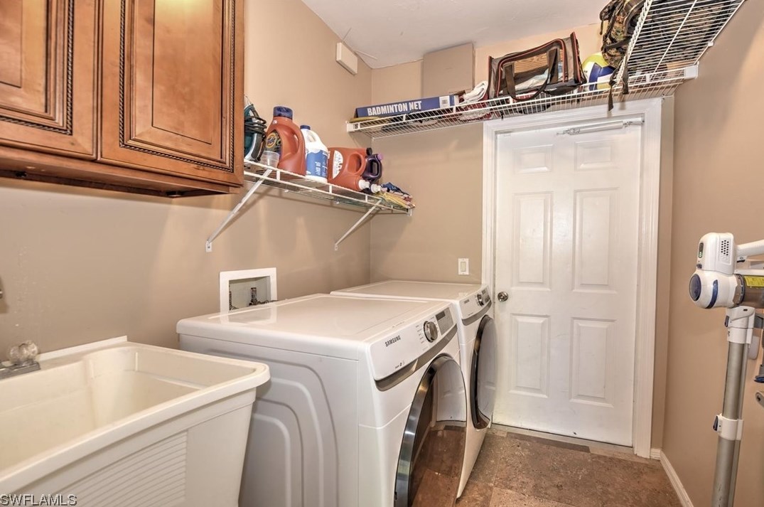 9772 Blue Stone Cir, Fort Myers FL  33913-6723 exterior