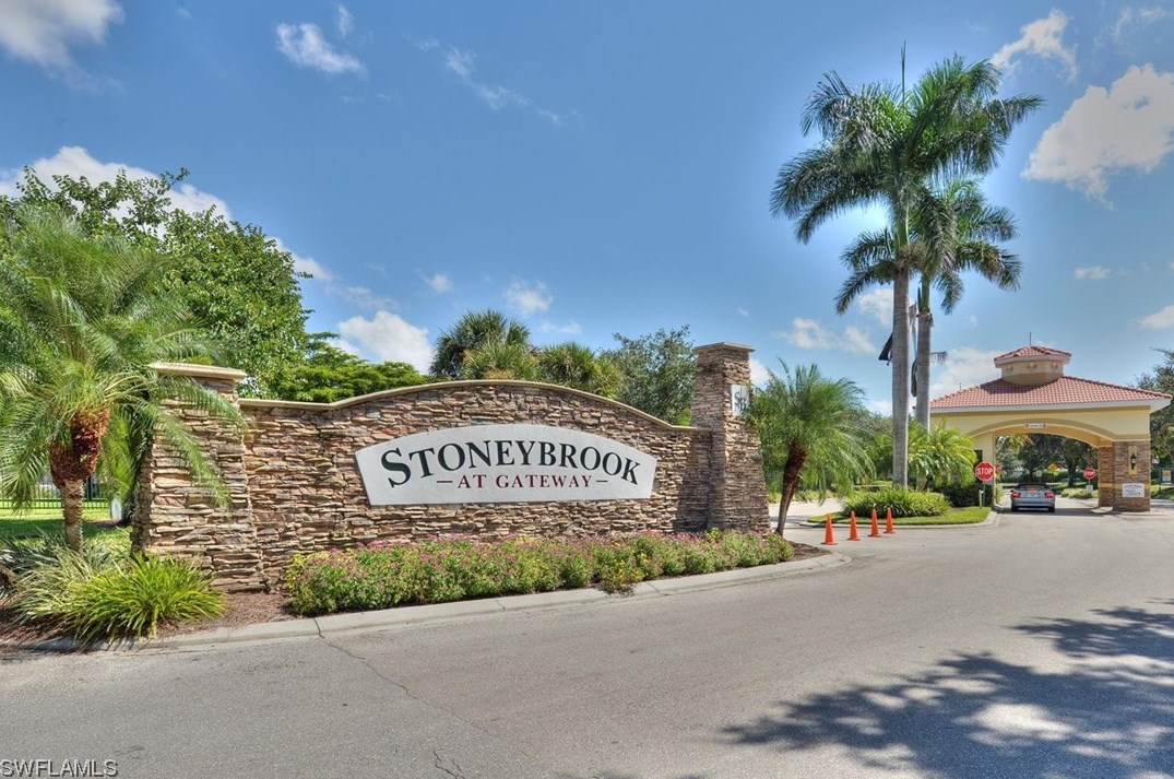 9772 Blue Stone Cir, Fort Myers FL  33913-6723 exterior