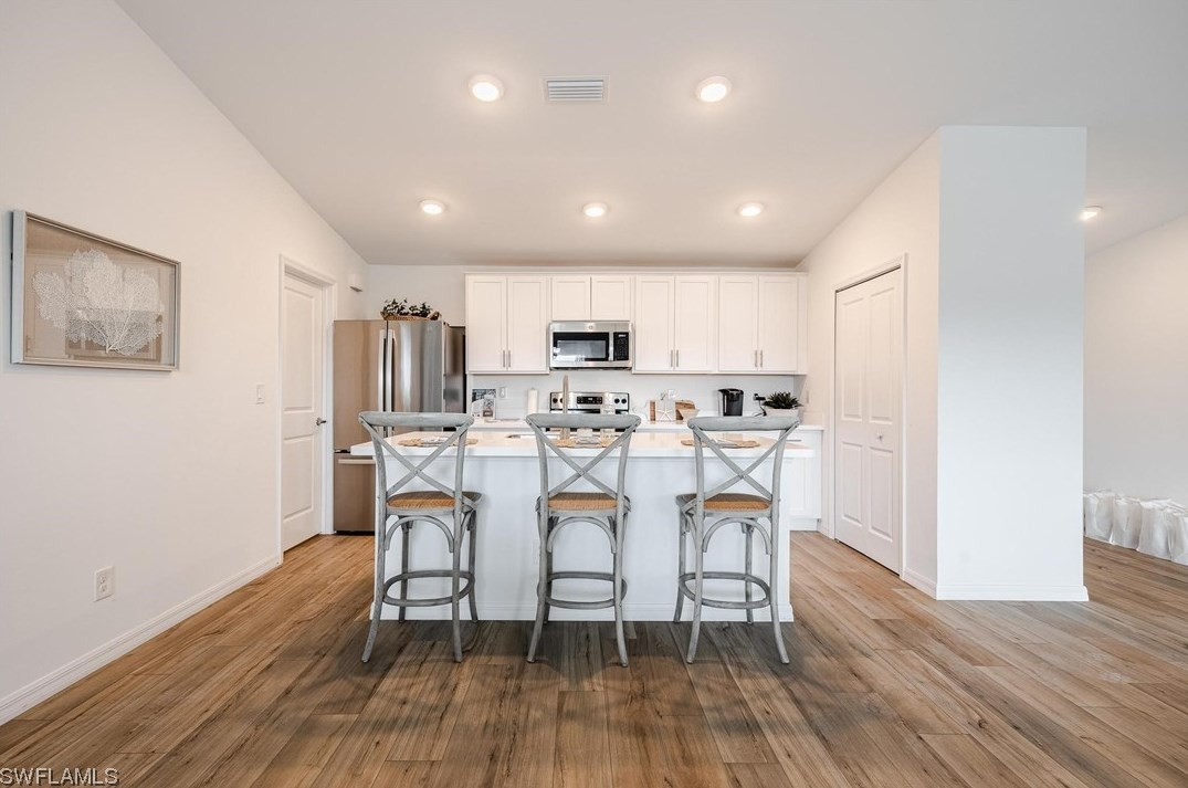 2604 5th Ave, Cape Coral FL  33909-8843 exterior