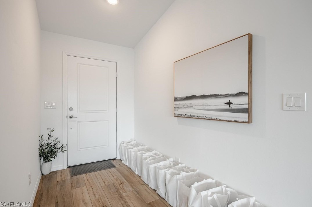 2604 5th Ave, Cape Coral FL  33909-8843 exterior