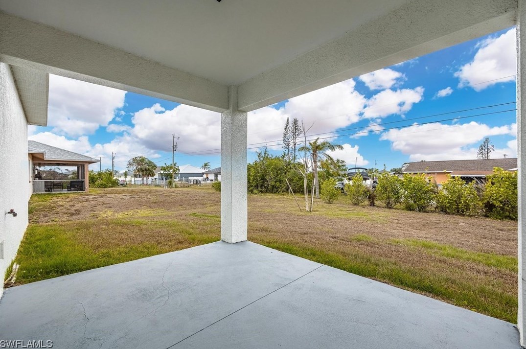 2604 5th Ave, Cape Coral FL  33909-8843 exterior