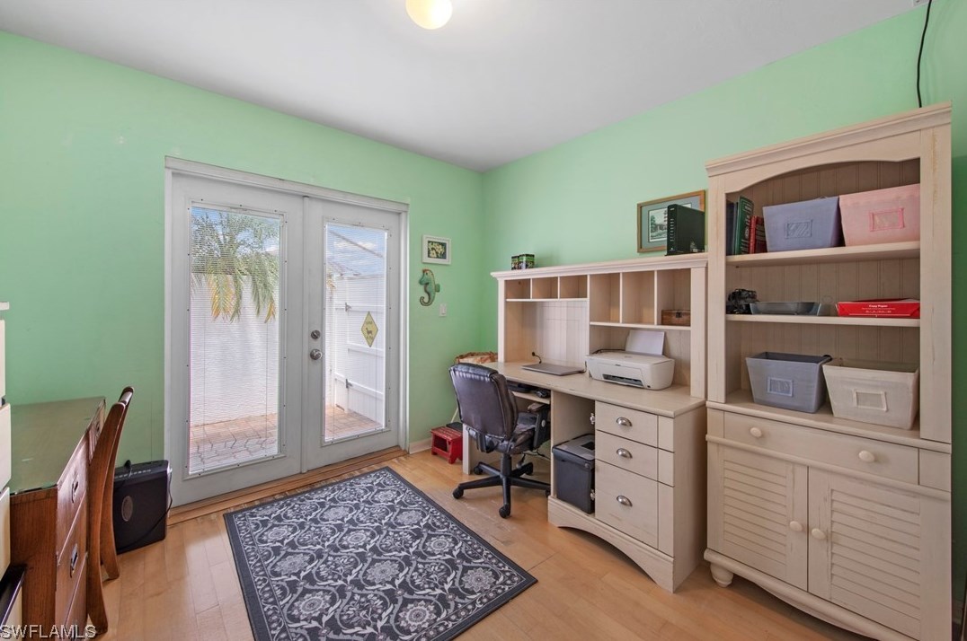 5470 Harbour Castle Dr, Fort Myers FL 33907-7846 exterior