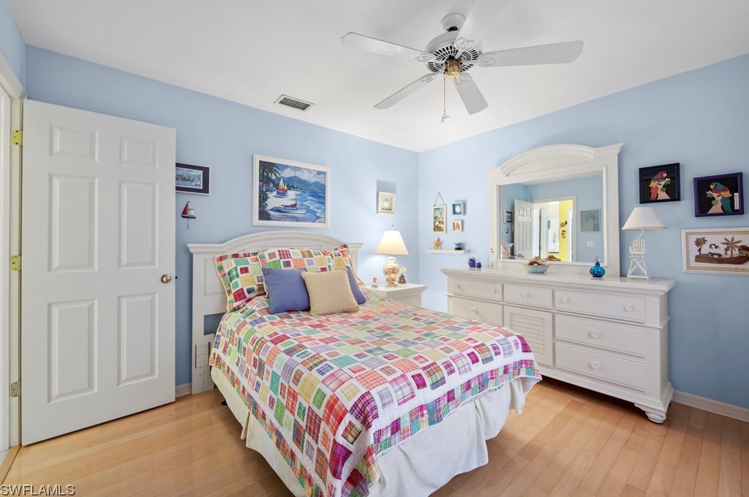 5470 Harbour Castle Dr, Fort Myers FL 33907-7846 exterior