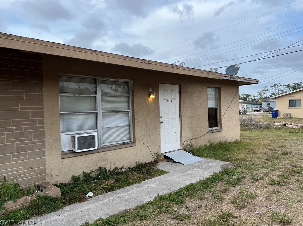 5547 7th Ave, Fort Myers FL  33907-2830 exterior