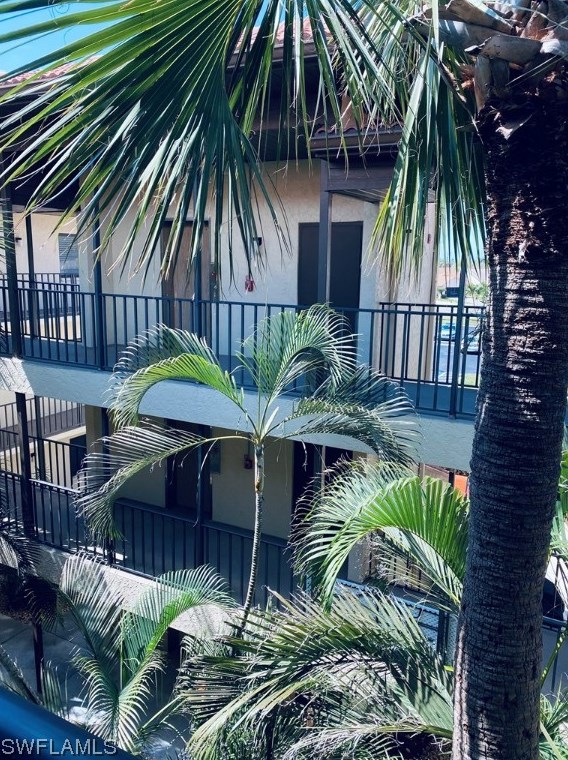 11060 Caravel Cir, Fort Myers FL  33908-1203 exterior