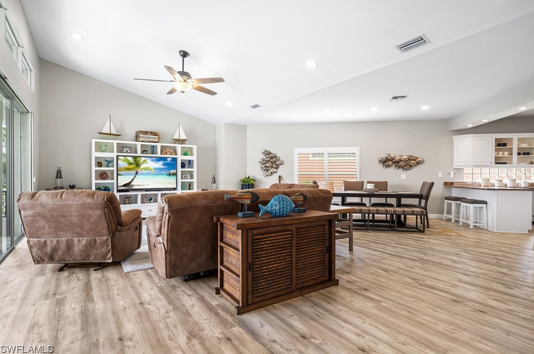 15071 Intracoastal Ct, Fort Myers FL  33908-6807 exterior