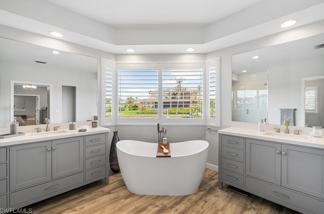 15071 Intracoastal Ct, Fort Myers FL  33908-6807 exterior