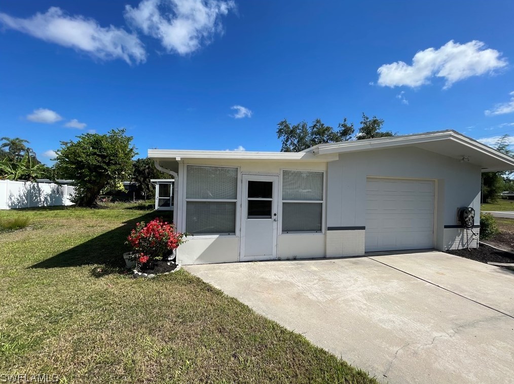 2231 Randolph Dr, Fort Myers FL  33905-4751 exterior