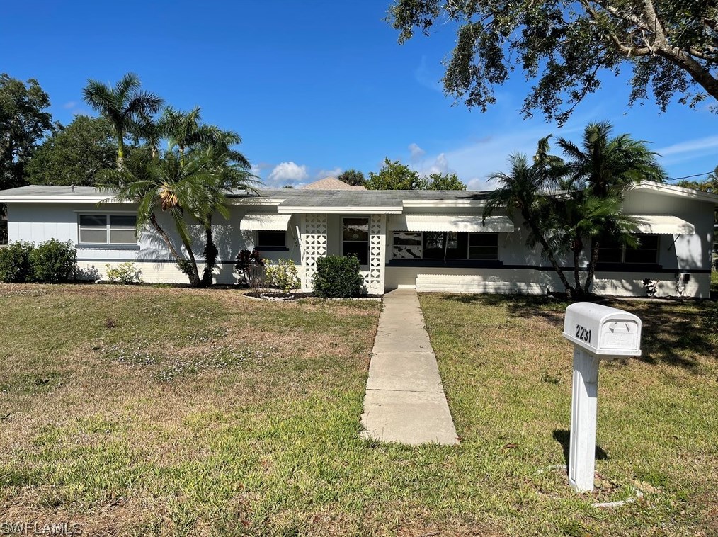 2231 Randolph Dr, Fort Myers FL  33905-4751 exterior