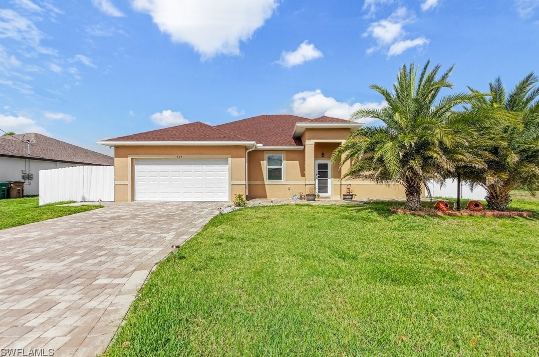 134 5th Ave, Cape Coral FL  33909-2535 exterior