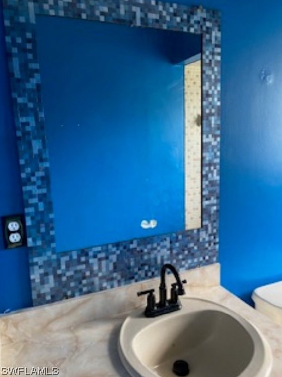 2303 Hamilton Ave, Alva FL  33920-1037 exterior