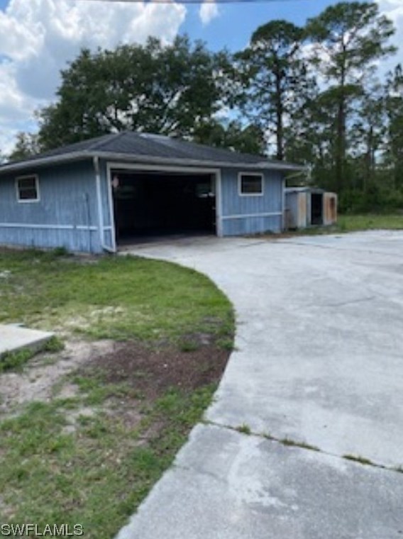 2303 Hamilton Ave, Alva FL  33920-1037 exterior