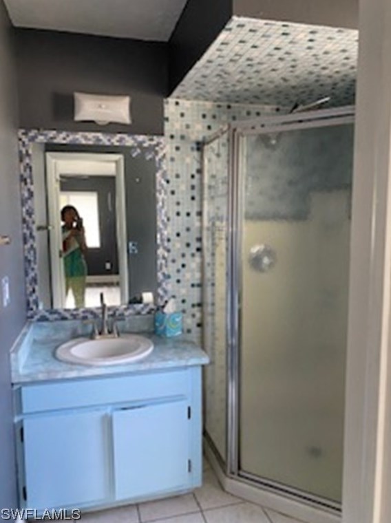 2303 Hamilton Ave, Alva FL  33920-1037 exterior