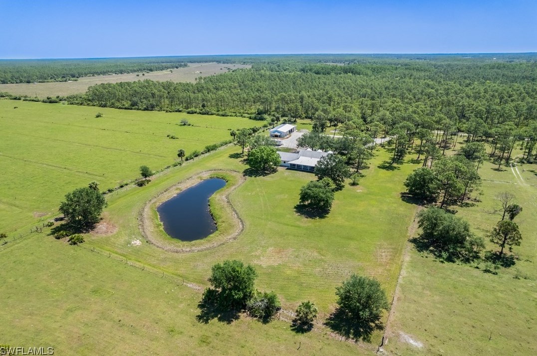 18731 Fichters Creek Ln, Alva FL  33920-3232 exterior