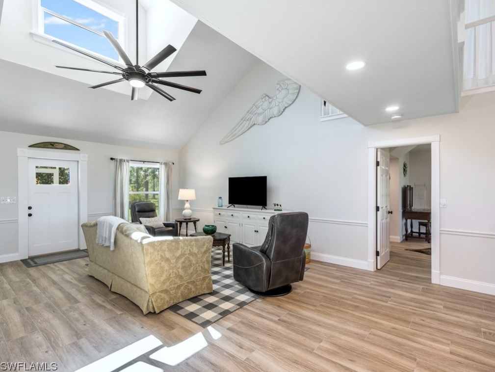 18731 Fichters Creek Ln, Alva FL  33920-3232 exterior