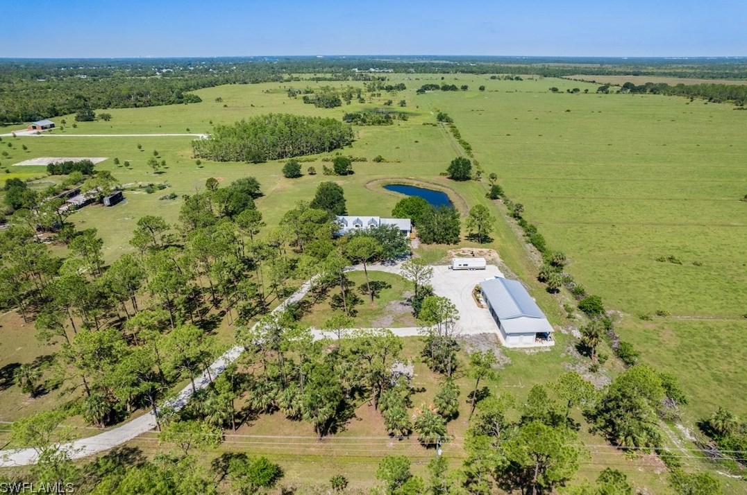 18731 Fichters Creek Ln, Alva FL  33920-3232 exterior