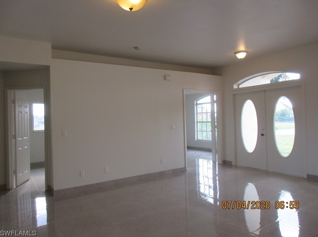 918 13th St, Cape Coral FL  33909-1411 exterior