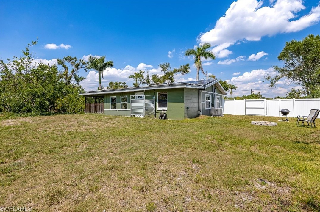 6417 Scott St, Punta Gorda FL 33950-3944 exterior