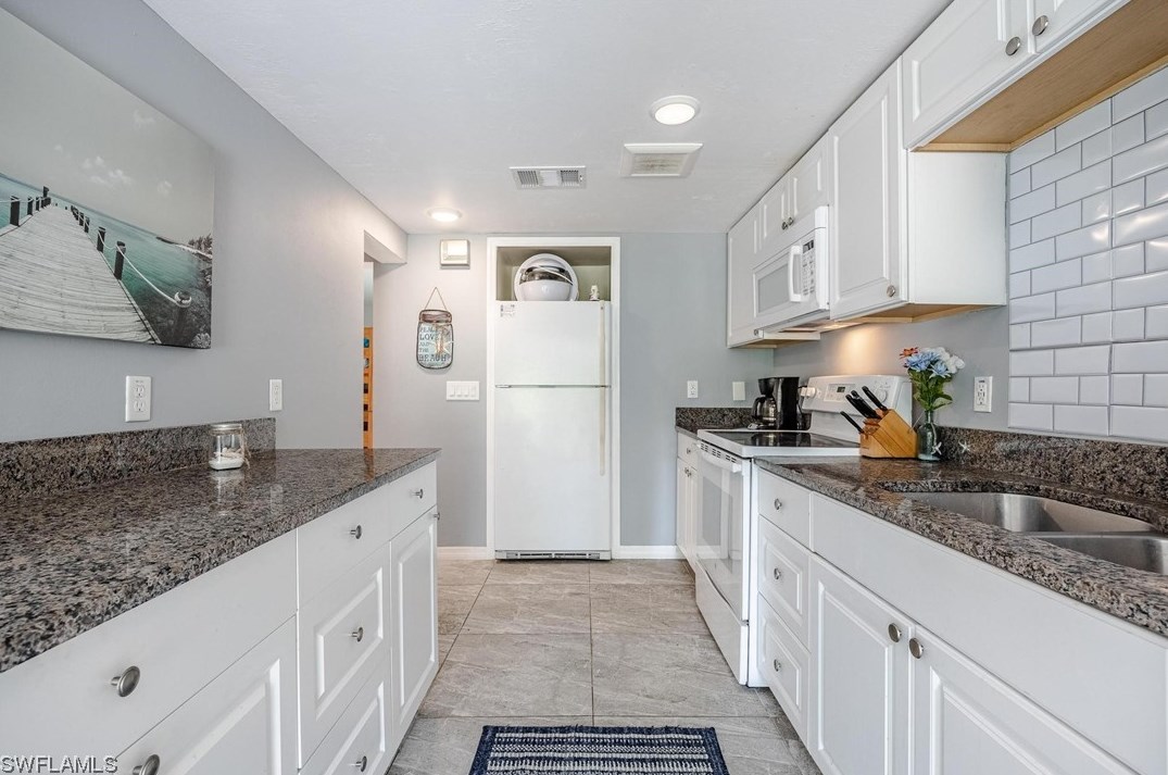 6417 Scott St, Punta Gorda FL 33950-3944 exterior