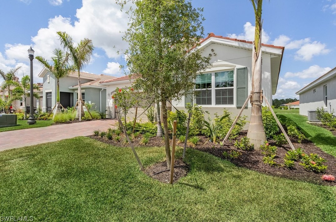 3916 Crosswater Dr, Fort Myers FL  33917 exterior