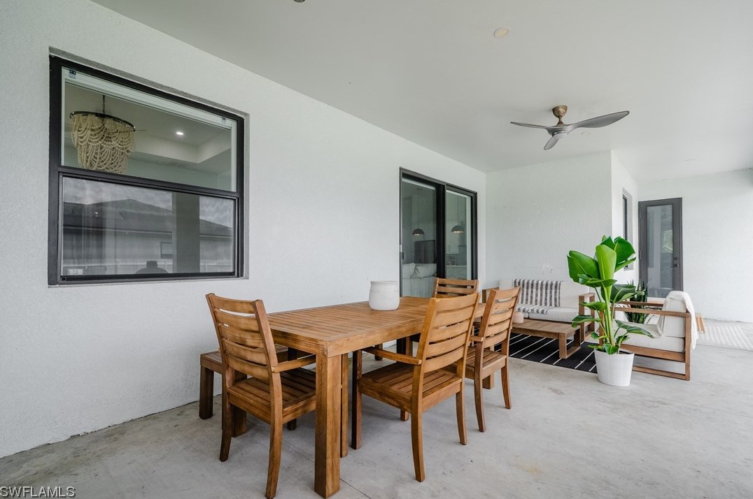 2221 19th Ter, Cape Coral FL  33991-3005 exterior