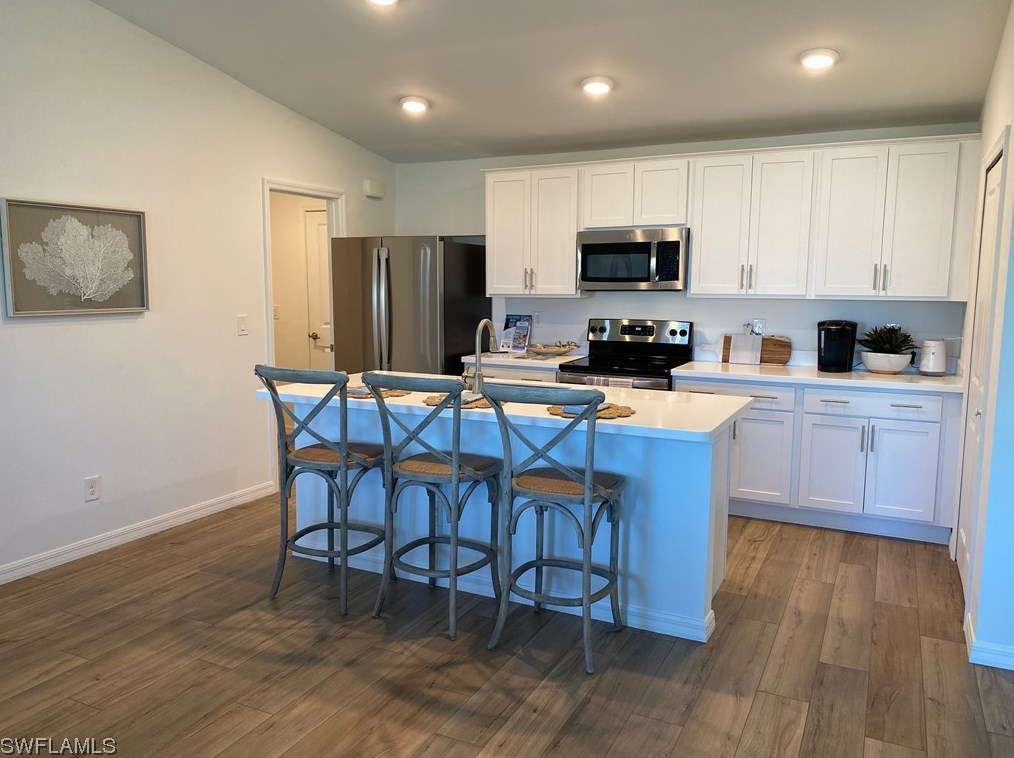 1211 8th Pl, Cape Coral FL  33909-1476 exterior